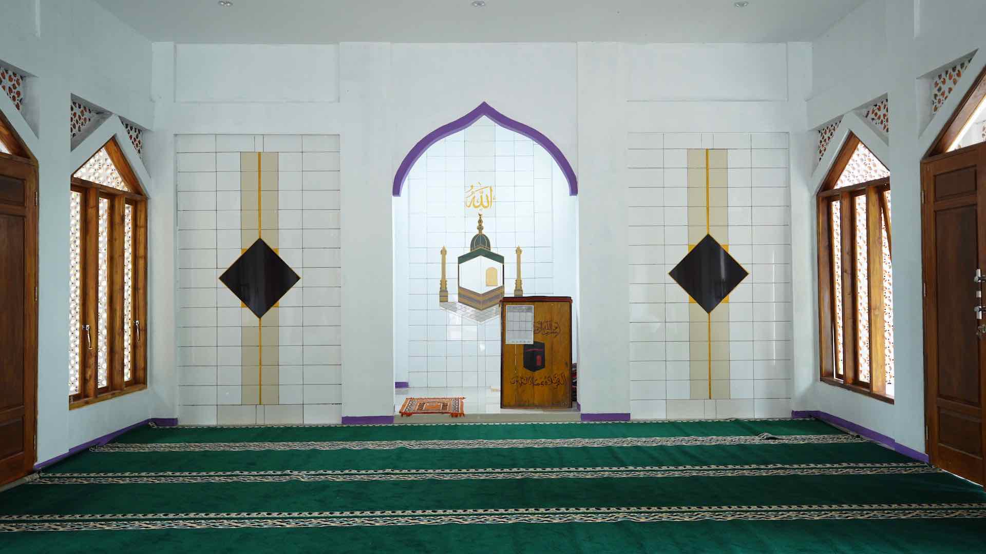 04